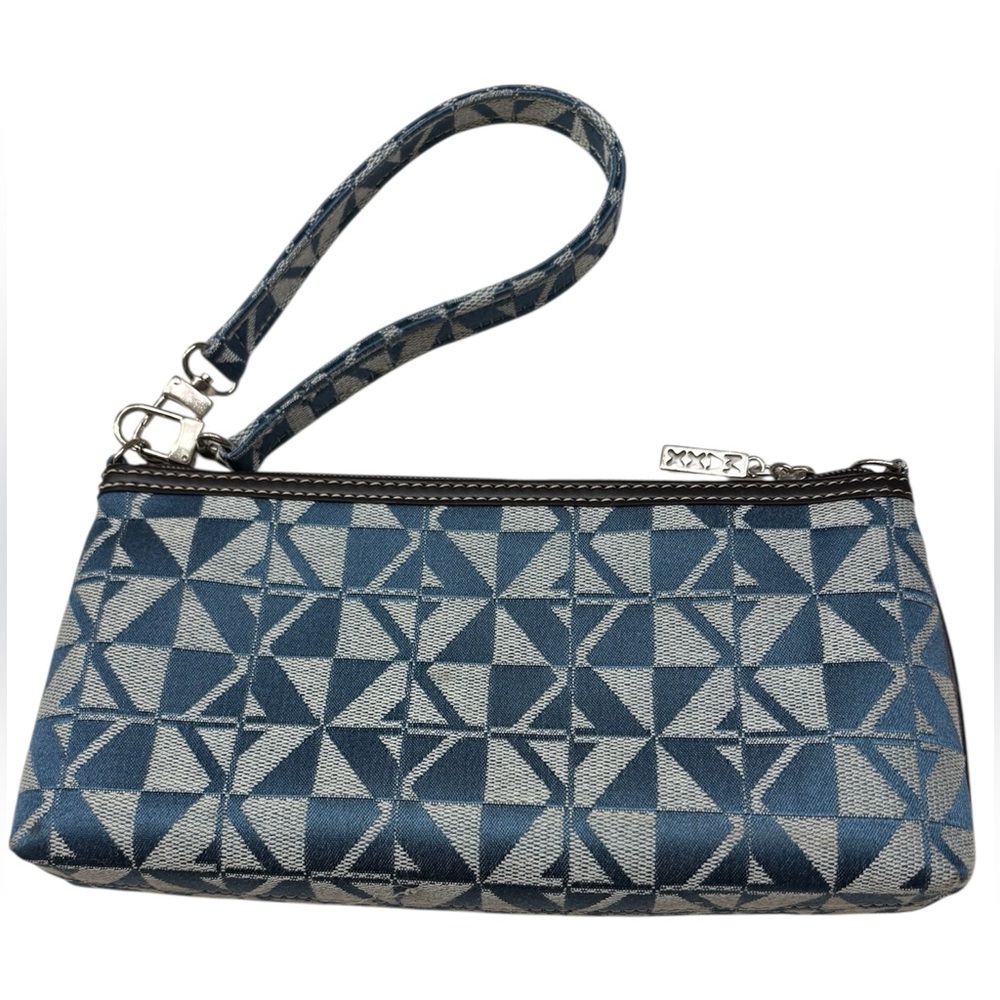 Maxx New York geometric jacquard wristlet - Like New